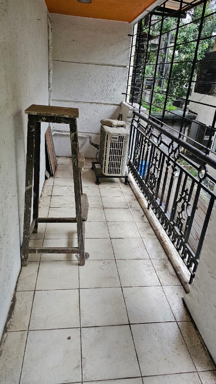 Balcony, khar west 3 Bedroom 1200 Sq.Ft. Apartment In Khar West Mumbai 8830776