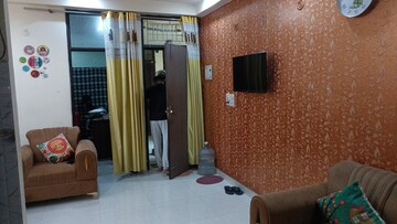 Living Room in 2 BHK Builder Floor at Vaishali Sector 6 – for Rent