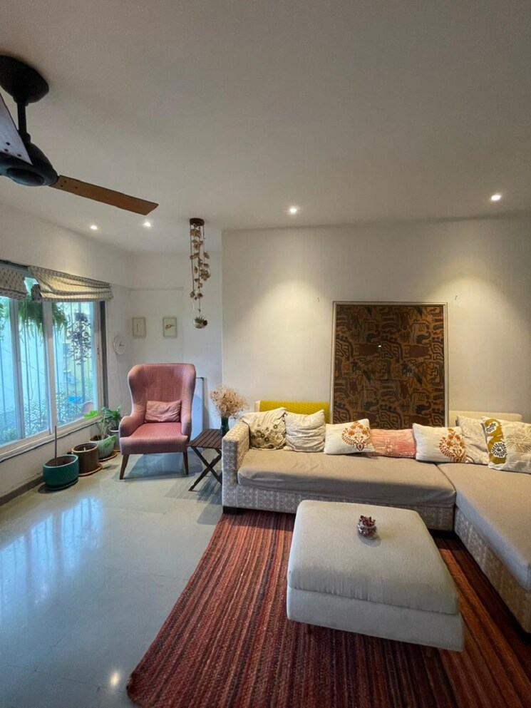 Living Room, bandra west 3 Bedroom 1200 Sq.Ft. Apartment In Bandra West Mumbai 8830910