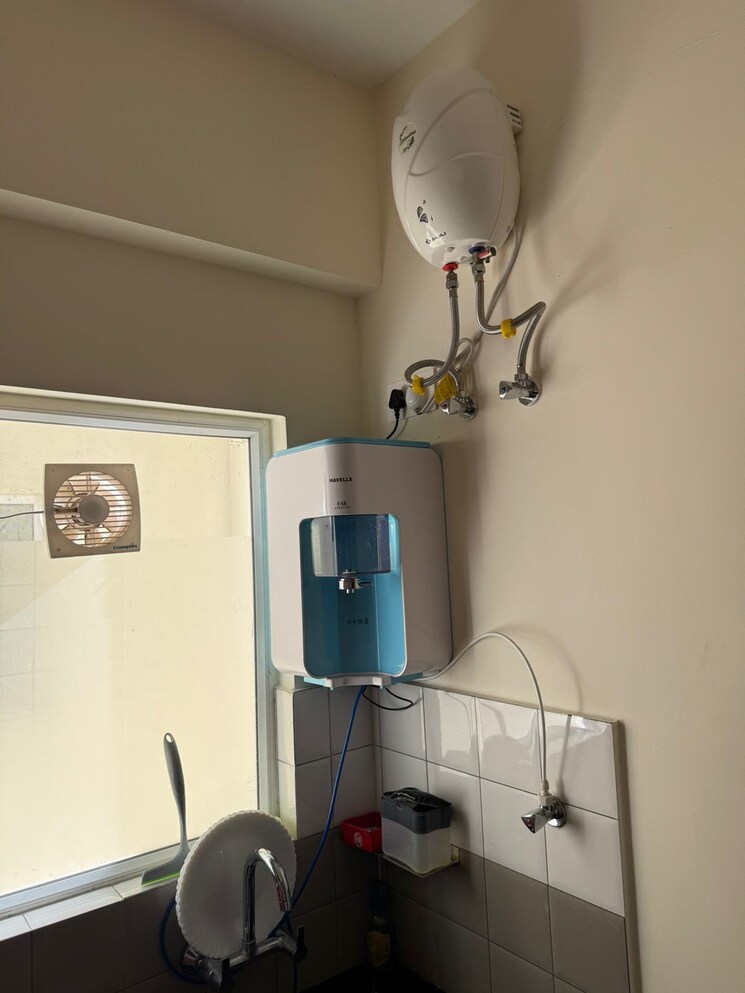 Kitchen, vasant kunj 3 Bedroom 1200 Sq.Ft. Apartment In Vasant Kunj Delhi 8830924