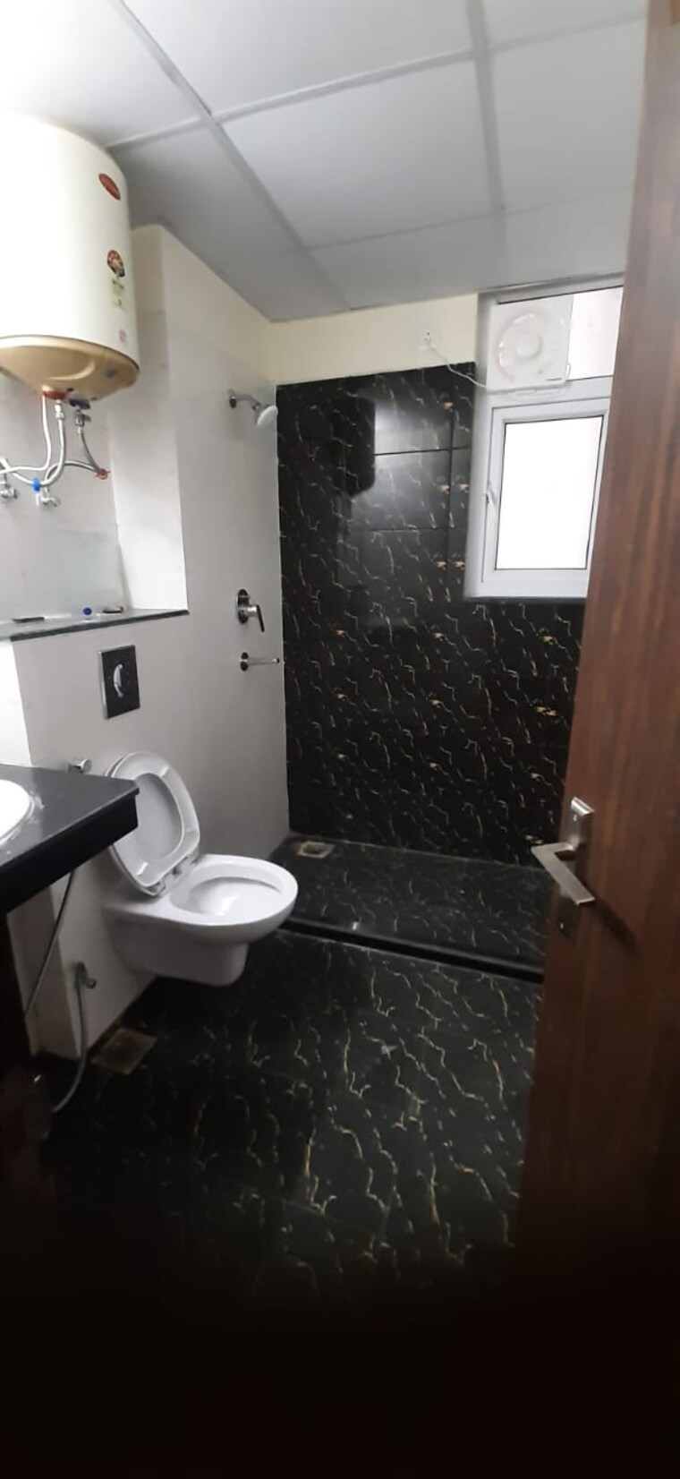 Bathroom, bptp-park-generations 3 Bedroom 1470 Sq.Ft. Apartment In Sector 37d Gurgaon 8831099