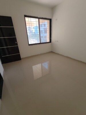 Room in 1 BHK Apartment at Sudarshan Paradise Housing Society, Pimple Nilakh – for Sale