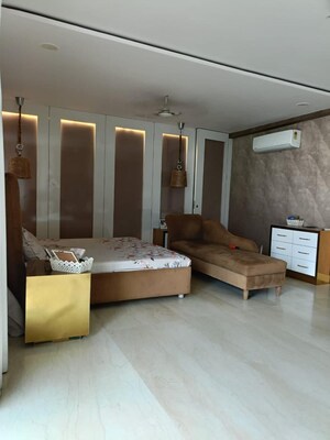 4 BHK Builder Floor For Sale in SS Southend Floors, South City 2