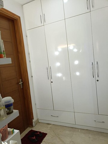 Furnished Amenities in 4 BHK Builder Floor at SS Southend Floors, South City 2 – for Sale