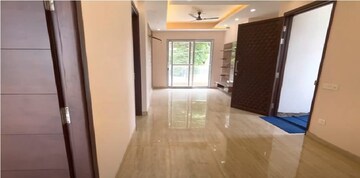 Building Lobby in 3 BHK Apartment at Settlers India, Sector 57 – for Rent