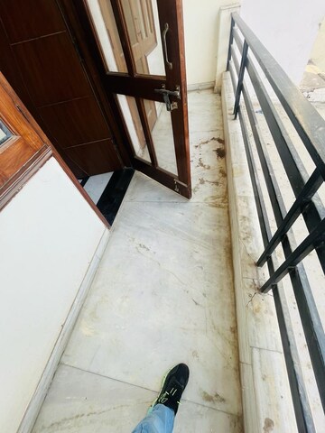 Balcony in 2 BHK Builder Floor at Sector 47 – for Rent