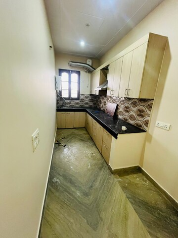 Living Room in 2 BHK Builder Floor at Sector 47 – for Rent