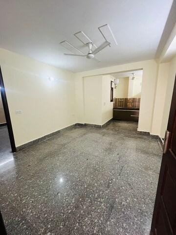 Room in 2 BHK Builder Floor at Sector 47 – for Rent