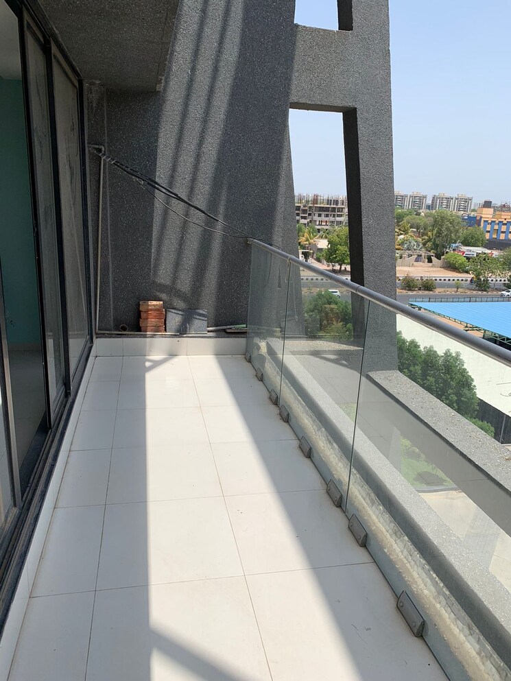 Balcony, gota Commercial Office Space 800 Sq.Ft. In Gota Ahmedabad 8831533