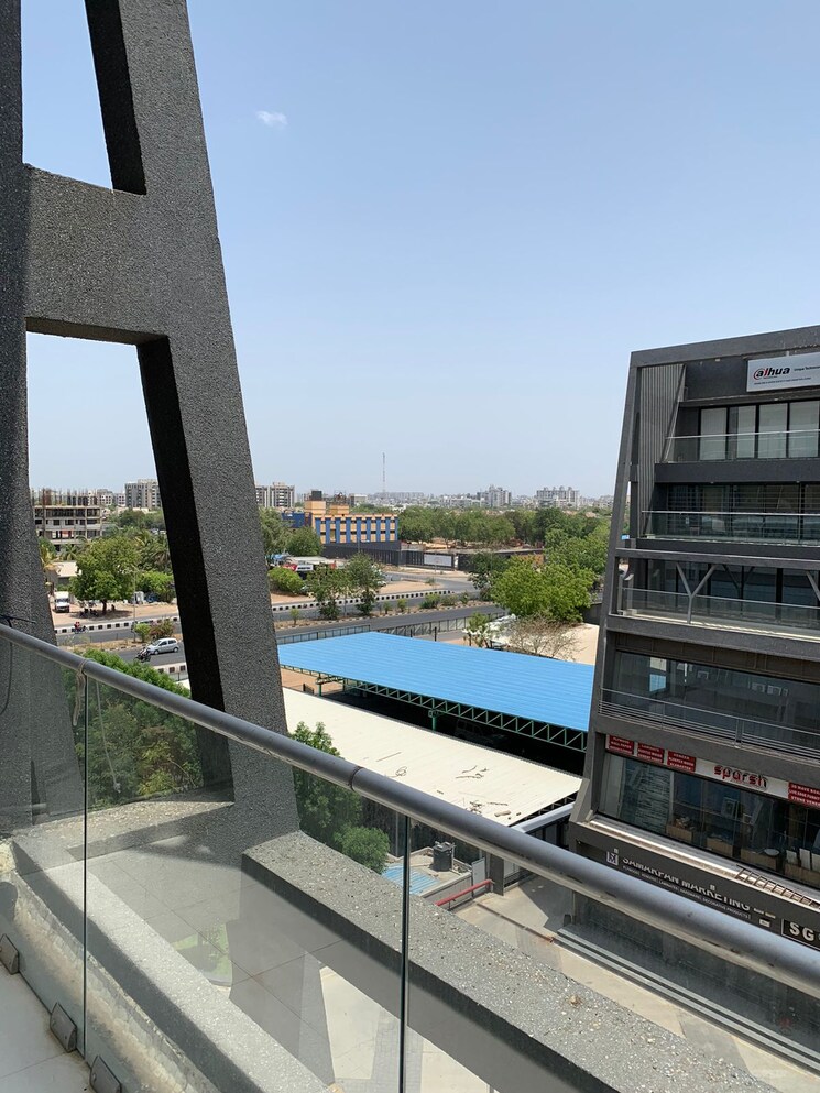 Balcony, gota Commercial Office Space 800 Sq.Ft. In Gota Ahmedabad 8831533