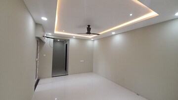 Room in 4 BHK Apartment at Shankar Nagar – for Rent