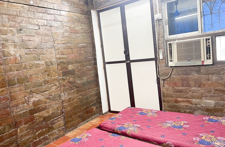 Room, thane west Pg For Girls In Thane West 8831546