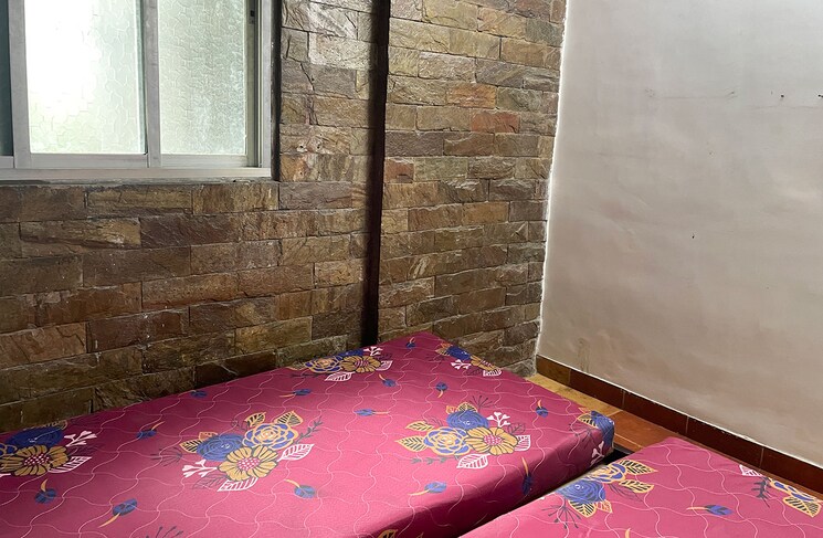 Bedroom, thane west Pg For Girls In Thane West 8831546