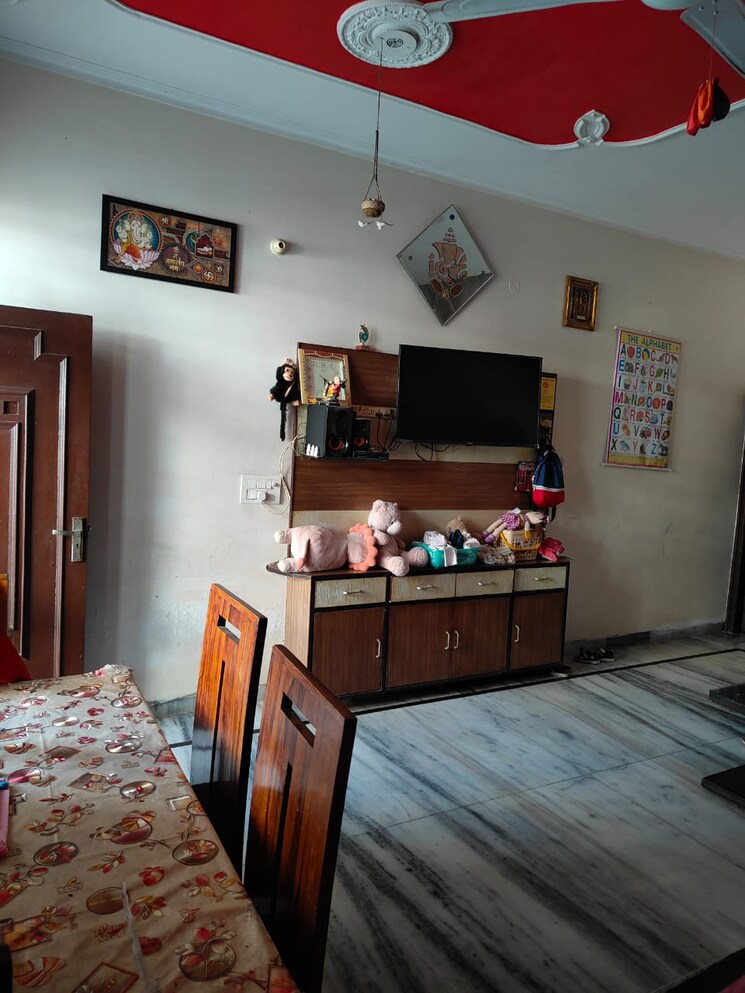 Living Room, dhakoli 3 Bedroom 105 Sq.Yd. Apartment In Dhakoli Zirakpur 8831921