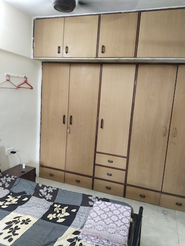 Furnished Amenities in 1 BHK Apartment at Shree Mahavir Darshan, Lower Parel – for Rent