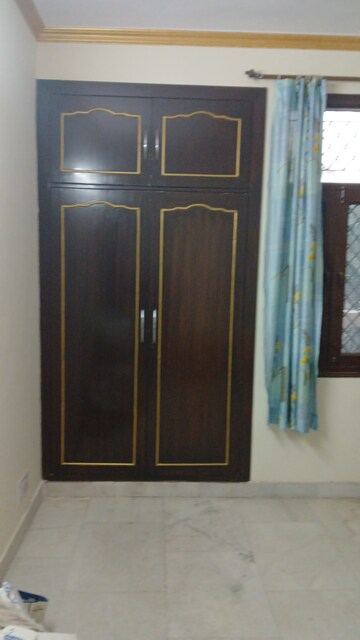 Furnished Amenities in 2 BHK Apartment at Sampada Shramdeep Apartment, Sector 62 – for Rent