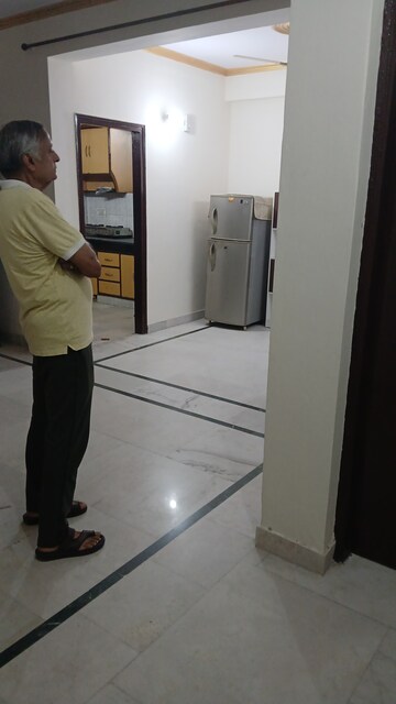 Team Area in 2 BHK Apartment at Sampada Shramdeep Apartment, Sector 62 – for Rent