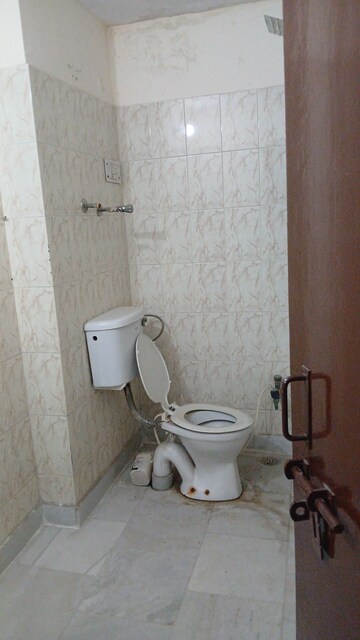 Bathroom in 2 BHK Apartment at Sampada Shramdeep Apartment, Sector 62 – for Rent