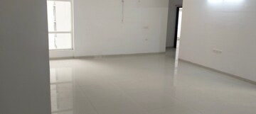 Room in 3.5 BHK Apartment at Ansals Celebrity Greens, Sushant Golf City – for Rent