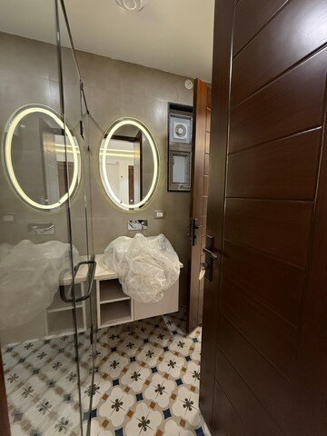 Bathroom in 4 BHK Builder Floor at Green Fields Colony – for Rent