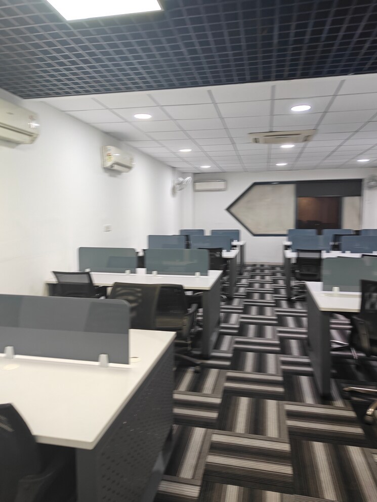 Team Area, sector 2 Commercial Office Space 2230 Sq.Ft. In Sector 2 Noida 8832296