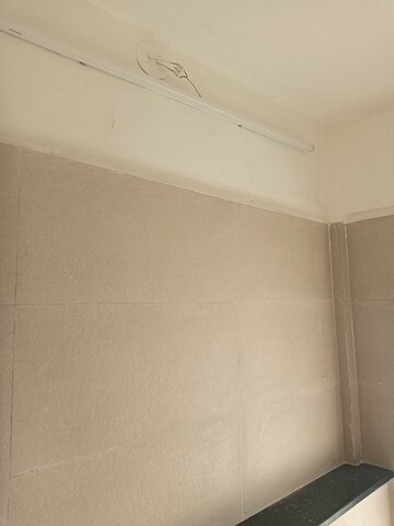 Room in 1 BHK Apartment at Omkar Signet, Malad East – for Rent