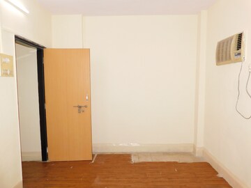 Room in 2 BHK Apartment at Nirman Apartment Andheri, Andheri East – for Sale