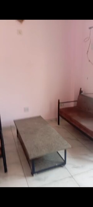 Room in 5 BHK Independent House at RWA Apartments Sector 47, Sector 47 – for Sale