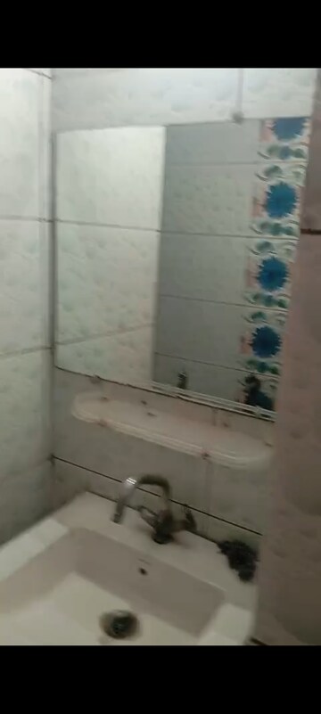 Bathroom in 5 BHK Independent House at RWA Apartments Sector 47, Sector 47 – for Sale