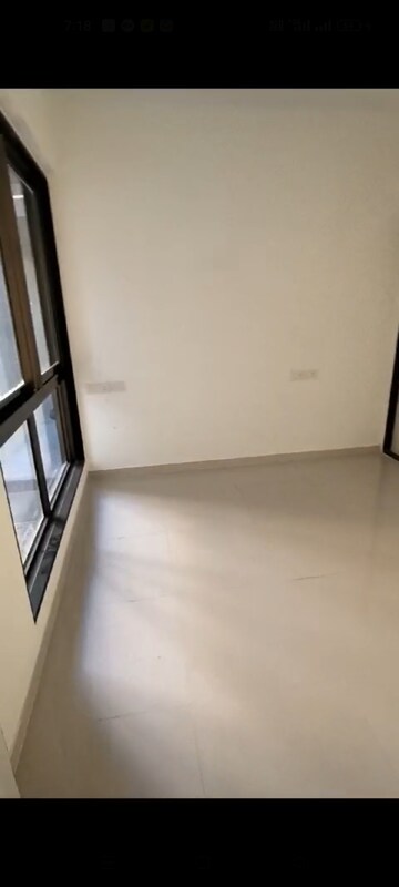 Bedroom in 2 BHK Apartment at Dosti Oro 67, Kandivali West – for Rent