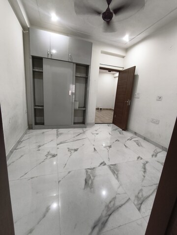 Room in 3 BHK Builder Floor at Sanjay Nagar – for Sale