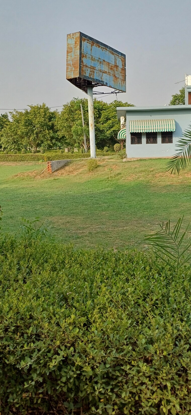 Garden, jewar  213 Sq.Yd. Plot In Jewar Greater Noida 8832940