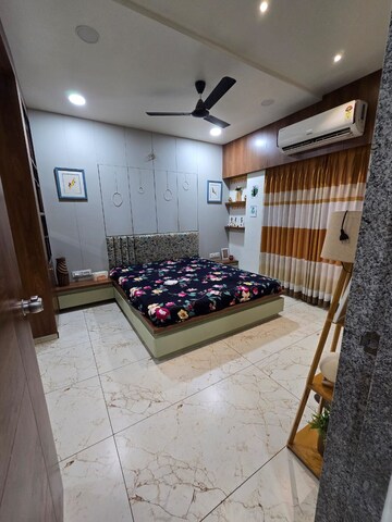 Bedroom in 4 BHK Independent House at Harni Road – for Rent