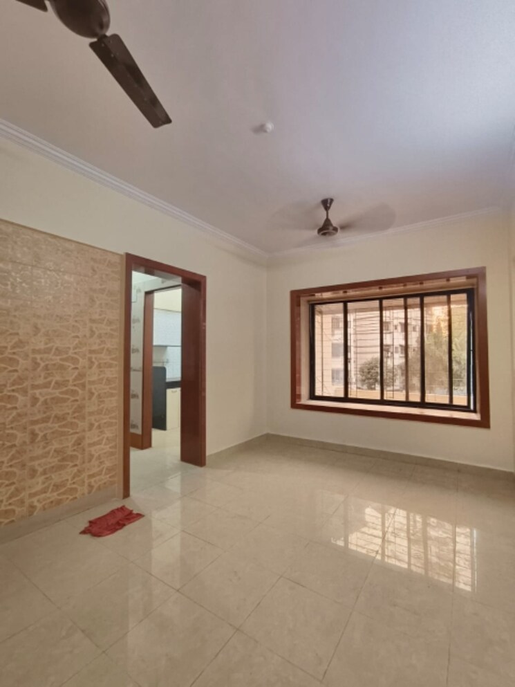 Room, bulwala-building 1 Bedroom 420 Sq.Ft. Apartment In Kalbadevi Mumbai 8832997