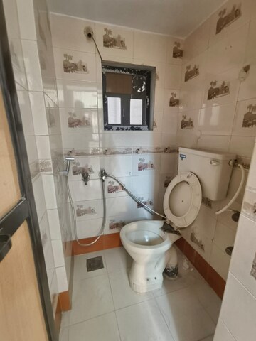 Bathroom in 1 BHK Apartment at Bulwala Building, Kalbadevi – for Rent