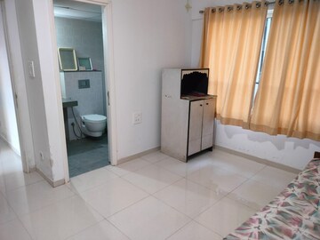 Room in 3 BHK Apartment at Godrej Elements, Hinjewadi – for Rent