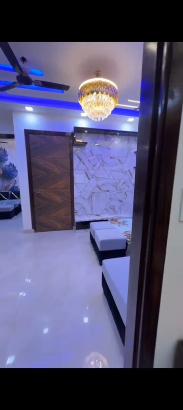 Master Bedroom in 3 BHK Builder Floor at Uttam Nagar – for Sale