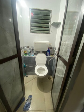 Bathroom in 1 RK Apartment at Nagari Niwara CHS, Goregaon East – for Rent