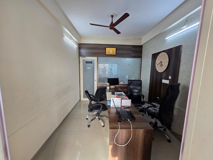 Team Area, harni Commercial Office Space 450 Sq.Ft. In Harni Vadodara 8833041