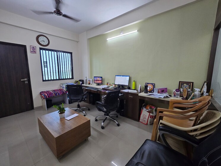 Team Area, harni Commercial Office Space 450 Sq.Ft. In Harni Vadodara 8833041