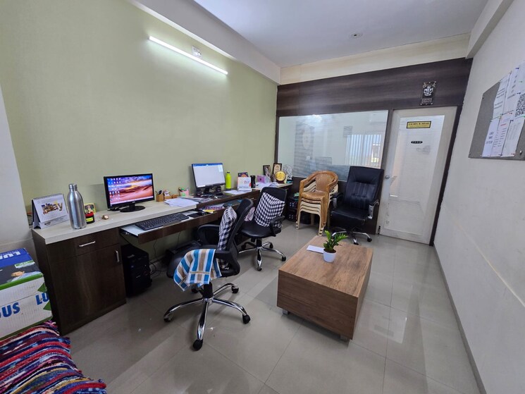 Team Area, harni Commercial Office Space 450 Sq.Ft. In Harni Vadodara 8833041