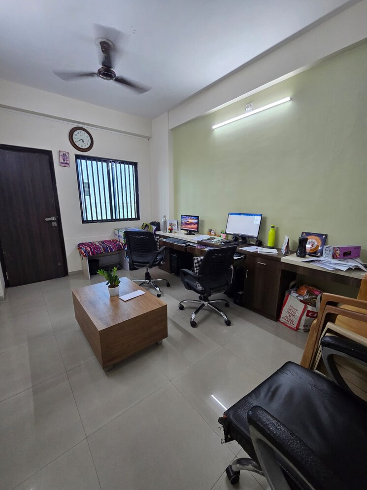 Team Area, harni Commercial Office Space 450 Sq.Ft. In Harni Vadodara 8833041