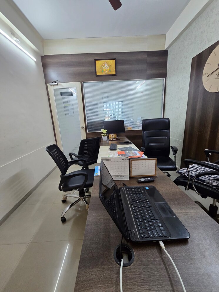 Team Area, harni Commercial Office Space 450 Sq.Ft. In Harni Vadodara 8833041