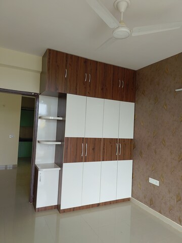 Kitchen in 3 BHK Apartment at Omaxe Waterscapes, Gomti Nagar – for Rent