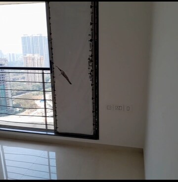 Room in 1 BHK Apartment at Runwal Eirene, Balkum Pada – for Rent