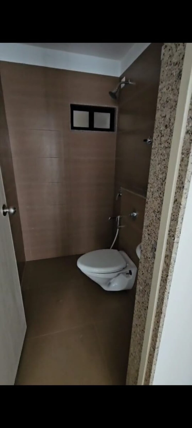 Bathroom, sun-atmosphere 3 Bedroom 835 Sq.Ft. Apartment In Shela Ahmedabad 8833075