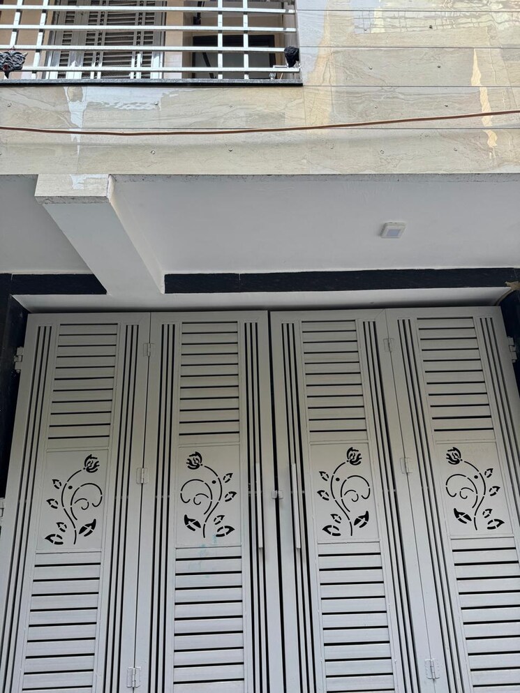 undefined, dwarka mor 3 Bedroom 1000 Sq.Ft. Builder Floor In Dwarka Mor Delhi 8833093