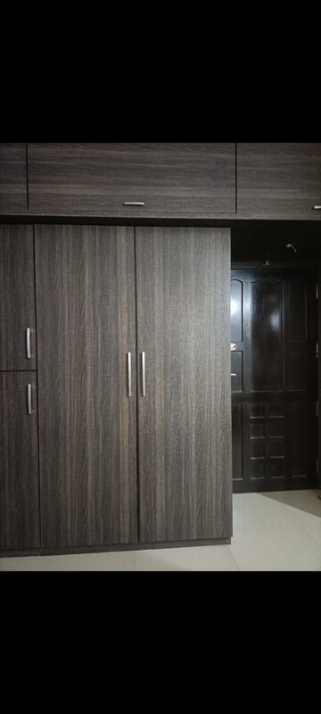 Furnished Amenities in 1 BHK Apartment at Applewood Satyesh Residency, Shela – for Rent