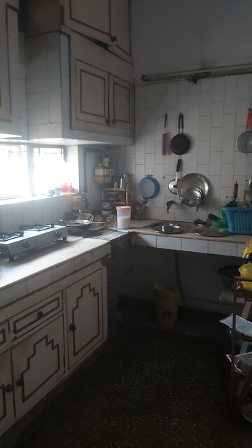 Master Bedroom in 2.5 BHK Apartment at Uma Cooperative Society, Mayur Vihar 1 – for Sale