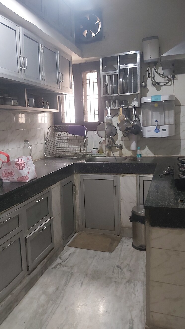 Kitchen, indian-express-apartments 2.5 Bedroom 950 Sq.Ft. Apartment In Mayur Vihar 1 Delhi 8833129